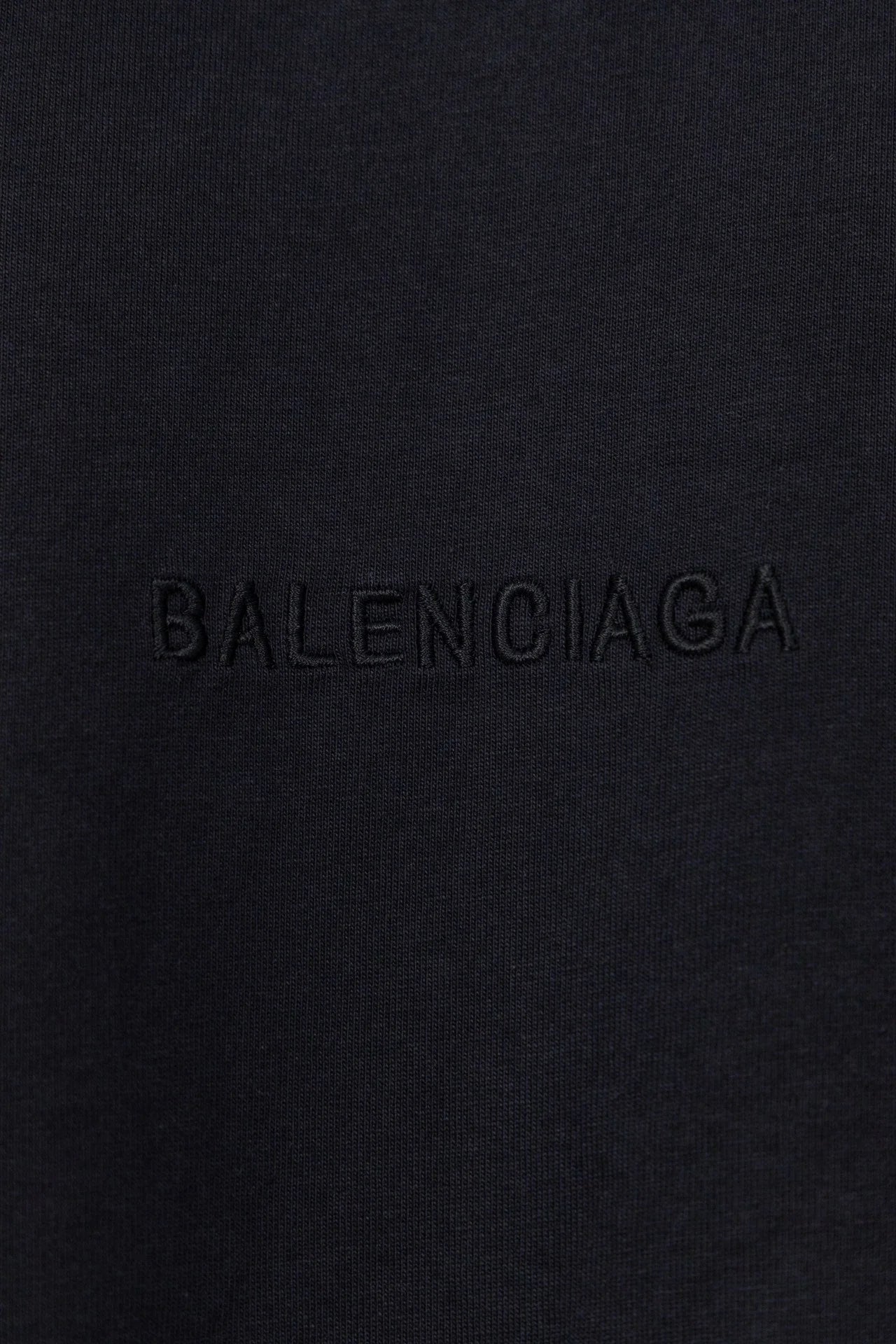 Printed T-Shirt: High-End Fashion Statement-7