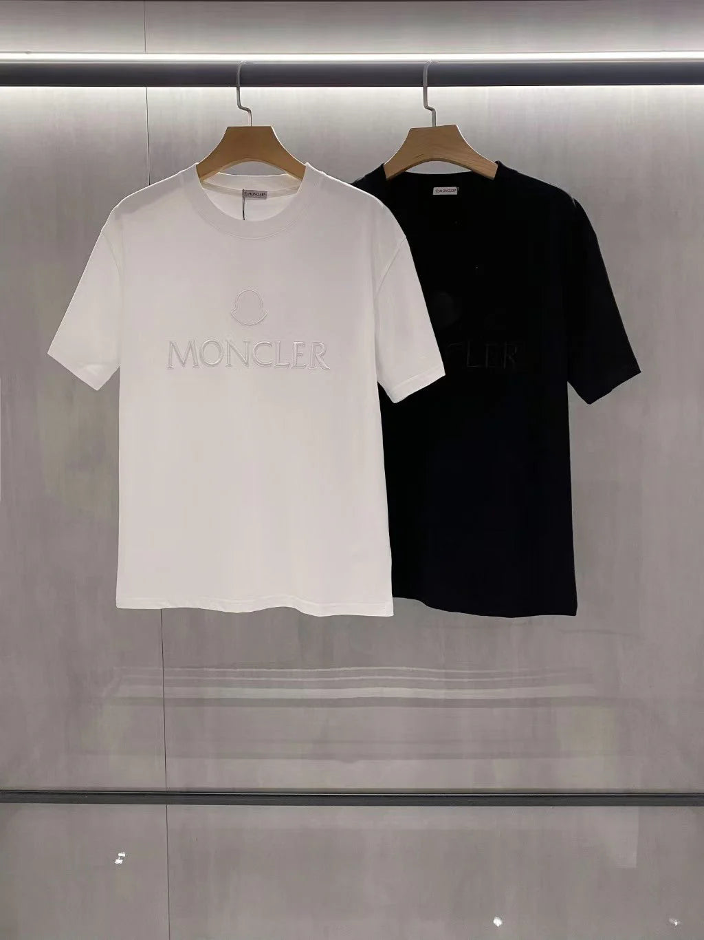 Classic T-shirt-4