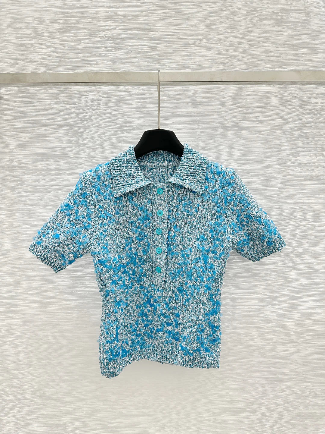 260315 New spring-autumn design-inspired contrast-color knitted polo shirt