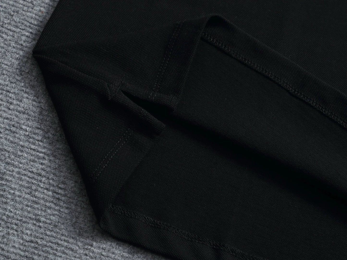260415 New high-quality color-matched small icon polo shirt