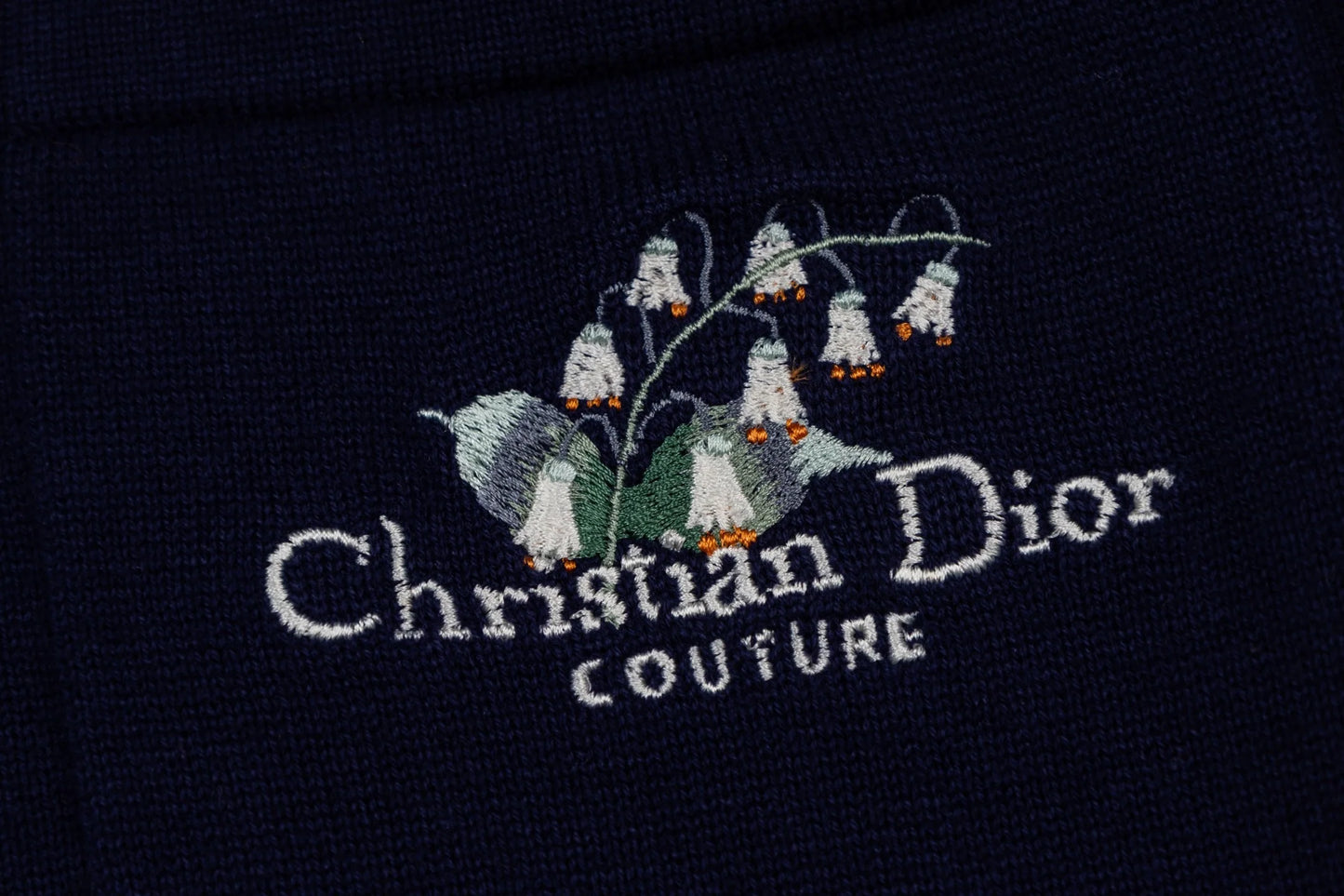 260323 New top-quality, flawlessly crafted bellflower embroidery wool-polyester POLO