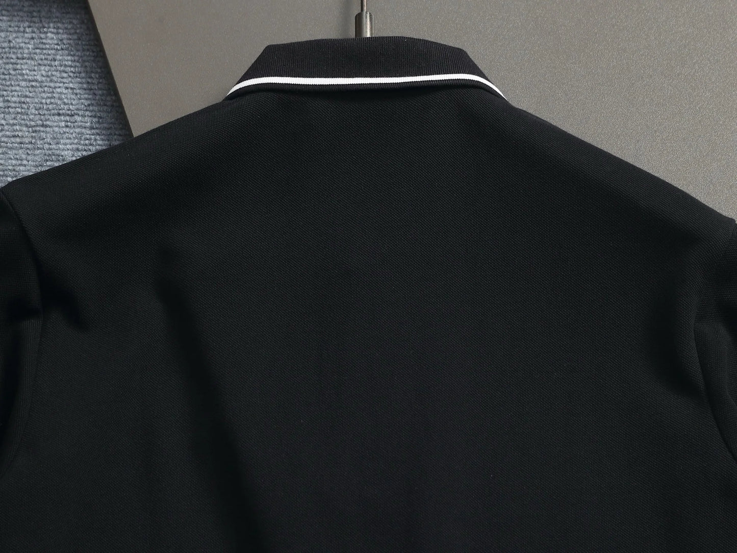 260415 New high-quality color-matched small icon polo shirt